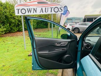 Hyundai KONA 64kWh Premium Auto 5dr (7kW Charger)