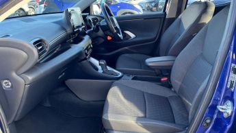 Toyota Yaris 1.5 VVT-h Design E-CVT Euro 6 (s/s) 5dr