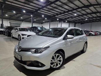 Toyota Auris 1.8 VVT-h Icon Tech CVT Euro 6 (s/s) 5dr