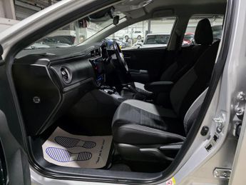 Toyota Auris 1.8 VVT-h Icon Tech CVT Euro 6 (s/s) 5dr