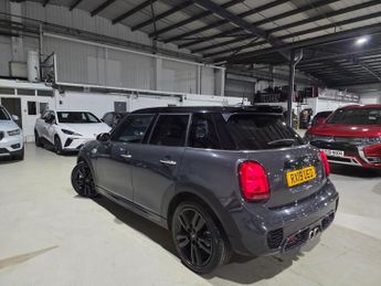 MINI Hatch 2.0 Cooper S Sport Steptronic Euro 6 (s/s) 5dr