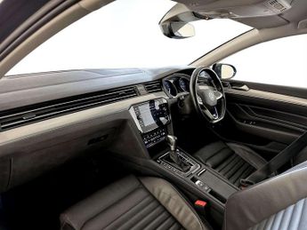 Volkswagen Passat 1.4 TSI 13kWh GTE Saloon 4dr Petrol Plug-in Hybrid DSG Euro 6 (s