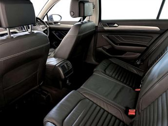 Volkswagen Passat 1.4 TSI 13kWh GTE Saloon 4dr Petrol Plug-in Hybrid DSG Euro 6 (s