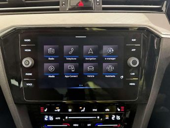 Volkswagen Passat 1.4 TSI 13kWh GTE Saloon 4dr Petrol Plug-in Hybrid DSG Euro 6 (s