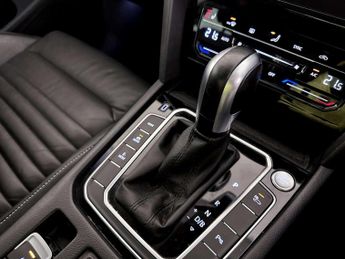 Volkswagen Passat 1.4 TSI 13kWh GTE Saloon 4dr Petrol Plug-in Hybrid DSG Euro 6 (s