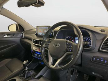 Hyundai TUCSON 1.6 CRDi Premium SUV 5dr Diesel Manual Euro 6 (s/s) (115 ps)