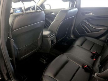 Mercedes-Benz A Class 1.5 A180d SE Hatchback 5dr Diesel Manual Euro 6 (s/s) (109 ps)