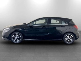 Mercedes-Benz A Class 1.5 A180d SE Hatchback 5dr Diesel Manual Euro 6 (s/s) (109 ps)