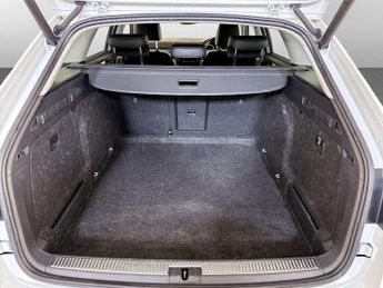 Skoda Superb 2.0 TDI SE L Estate 5dr Diesel DSG Euro 6 (s/s) (150 ps)