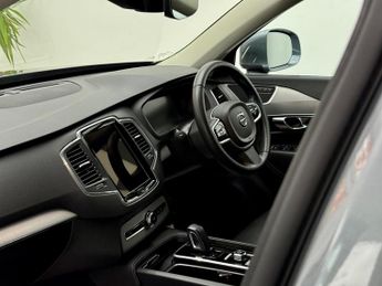 Volvo XC90 2.0 B5 MHEV Momentum Auto 4WD Euro 6 (s/s) 5dr