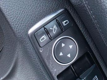 Mercedes-Benz C Class 2.1 C220 CDI BlueEfficiency Sport Saloon 4dr Diesel G-Tronic+ Eu