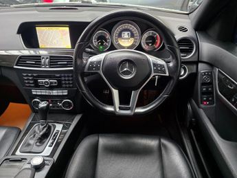 Mercedes-Benz C Class 2.1 C220 CDI BlueEfficiency Sport Saloon 4dr Diesel G-Tronic+ Eu