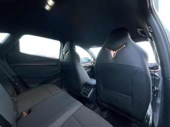 Cupra Tavascan V1 EV