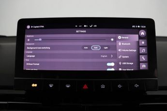 MG MG4 64kWh SE Long Range Auto 5dr