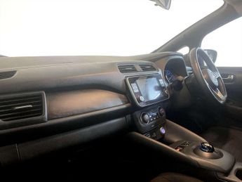 Nissan Leaf 39kWh Acenta Hatchback 5dr Electric Auto (150 ps)