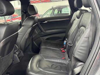 Audi Q7 3.0 TDI S line quattro 5dr