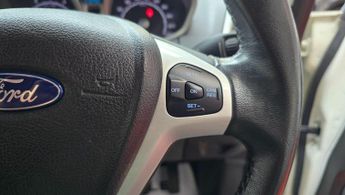 Ford EcoSport 1.5 Titanium Powershift 2WD Euro 5 5dr