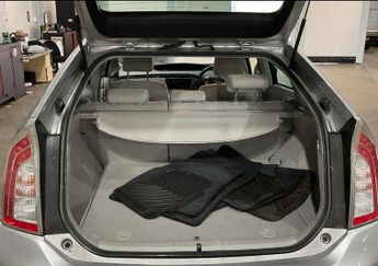 Toyota Prius 1.8 vvti excel hatchback