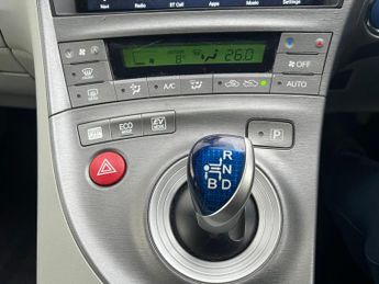 Toyota Prius 1.8 vvti excel hatchback