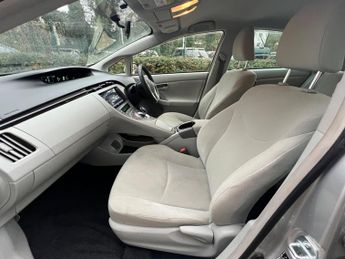 Toyota Prius 1.8 vvti excel hatchback