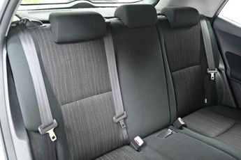TOYOTA AURIS 1.6 VVT-i TR Hatchback 5dr Petrol Manual (166 g/km, 124 bhp) + M