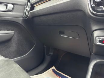 Volvo XC40 Recharge Twin 78kWh Plus Auto AWD 5dr