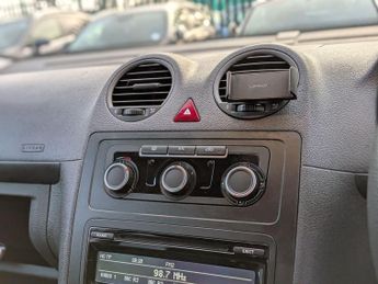 Volkswagen Caddy Maxi Life 1.6 TDI CR DSG Euro 5 5dr