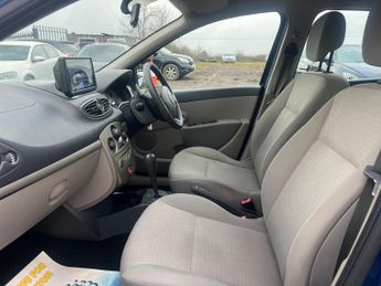 Renault Clio 1.6 VVT Expression 5dr