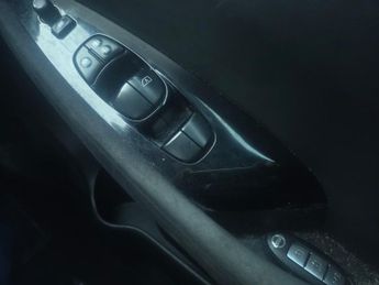 Nissan Leaf 24kWh Acenta Auto 5dr