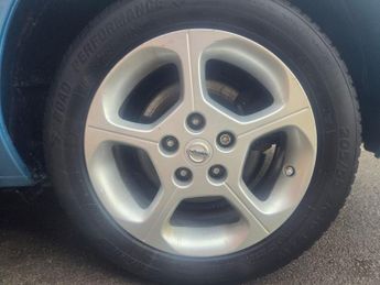 Nissan Leaf 24kWh Acenta Auto 5dr