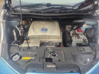 Nissan Leaf 24kWh Acenta Auto 5dr