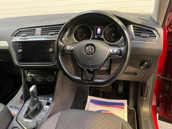 Volkswagen Tiguan 2.0 TDI SE Navigation DSG 4Motion Euro 6 (s/s) 5dr