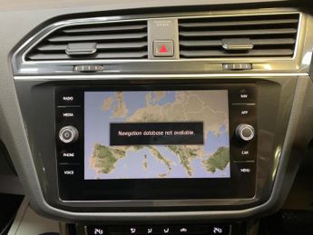 Volkswagen Tiguan 2.0 TDI SE Navigation DSG 4Motion Euro 6 (s/s) 5dr