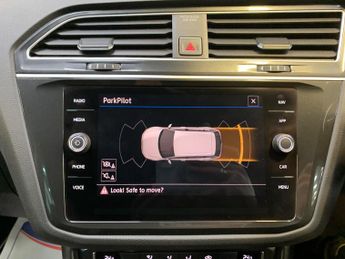 Volkswagen Tiguan 2.0 TDI SE Navigation DSG 4Motion Euro 6 (s/s) 5dr