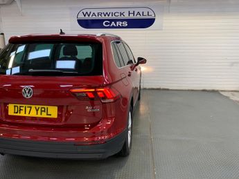 Volkswagen Tiguan 2.0 TDI SE Navigation DSG 4Motion Euro 6 (s/s) 5dr