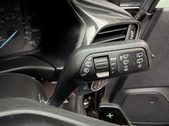 Ford Fiesta 1.0T EcoBoost ST-Line Auto Euro 6 (s/s) 5dr