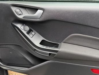 Ford Fiesta 1.0T EcoBoost ST-Line Auto Euro 6 (s/s) 5dr