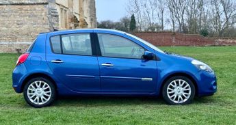 Renault Clio 1.6 VVT Dynamique TomTom Auto Euro 5 5dr