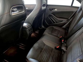 Mercedes-Benz CLA 2.1 CLA220d AMG Line Coupe 7G-DCT 4MATIC Euro 6 (s/s) 4dr