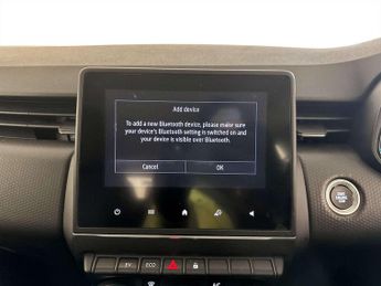 Renault Clio 1.6 E-TECH Iconic Hatchback 5dr Petrol Hybrid Auto Euro 6 (s/s) 