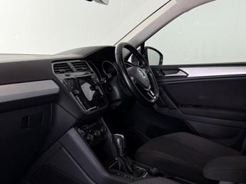 Volkswagen Tiguan 2.0 TDI Match DSG 4Motion Euro 6 (s/s) 5dr