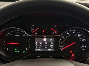 Vauxhall Grandland X 1.6 Turbo D BlueInjection Sport Nav Auto Euro 6 (s/s) 5dr