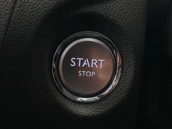 Vauxhall Grandland X 1.6 Turbo D BlueInjection Sport Nav Auto Euro 6 (s/s) 5dr