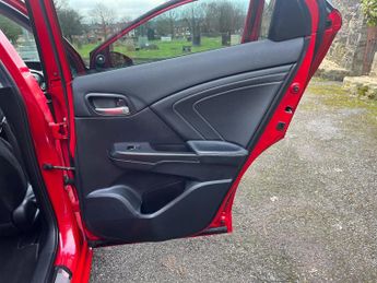 Honda Civic 1.8 i-VTEC SR Auto Euro 6 5dr