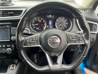 Nissan Qashqai 1.2 DIG-T N-Connecta XTRON Euro 6 (s/s) 5dr