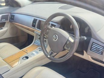 Jaguar XF 3.0d V6 Premium Luxury Auto Euro 5 4dr