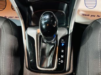 Hyundai i30 1.6 CRDi Style Nav Auto Euro 5 5dr