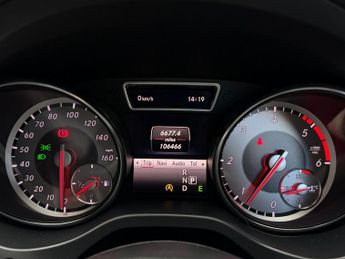 Mercedes-Benz GLA 2.1 GLA220 CDI AMG Line 7G-DCT 4MATIC Euro 6 (s/s) 5dr