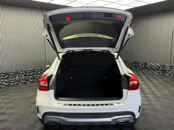 Mercedes-Benz GLA 2.1 GLA200d AMG Line 7G-DCT Euro 6 (s/s) 5dr