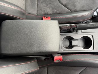 SEAT Leon 2.0 TDI CR FR Sport Coupe DSG Euro 5 (s/s) 3dr